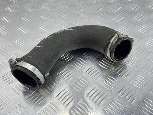 Патрубок интеркулера 8K0145709H Audi A4