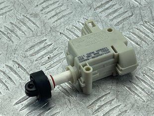 Сервомотор 3B0959782A Audi Q7