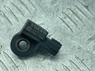 Датчик удара передний 31451528 Volvo XC60 Volvo S90, Volvo V90, Volvo V90 Cross Country, Volvo XC60, Volvo XC90