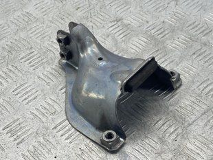 Кронштейн подушки двигуна 4G0399060G Audi A8