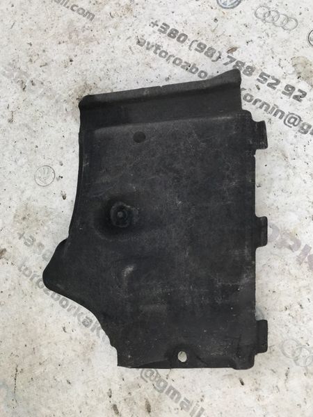 Облицювання днища 4G0825201 Audi A7