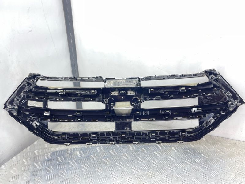 Решітка радіатора FT4Z8200AA Ford Edge