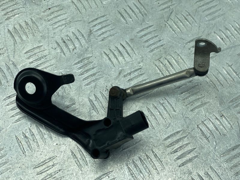 Датчик положення кузова 8R0941309C Audi Q5