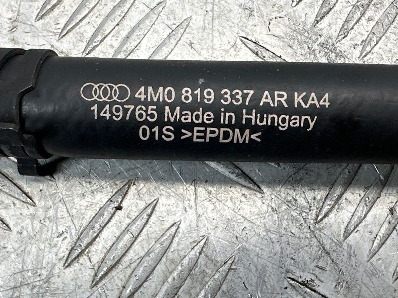 Шланг ОР зі швидкороз'ємною муфтою 4M0819337AR Audi Q7