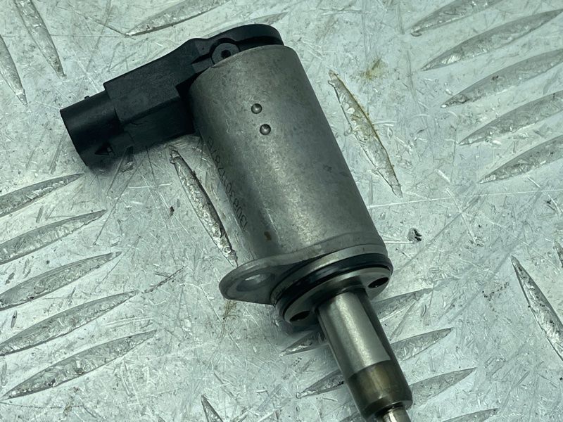 Регулятор фаз газорозподілу 06H103697B Audi A6