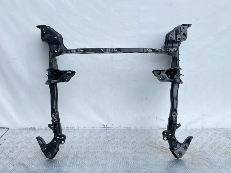 Подрамник передний 4H0399315AF Audi A8