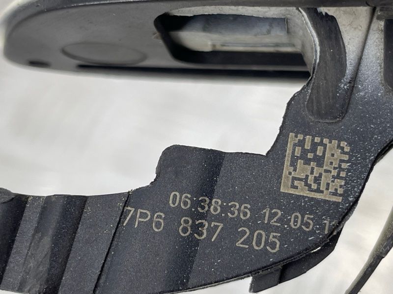 Ручка дверей зовнішня 7P6837205 Volkswagen Touareg