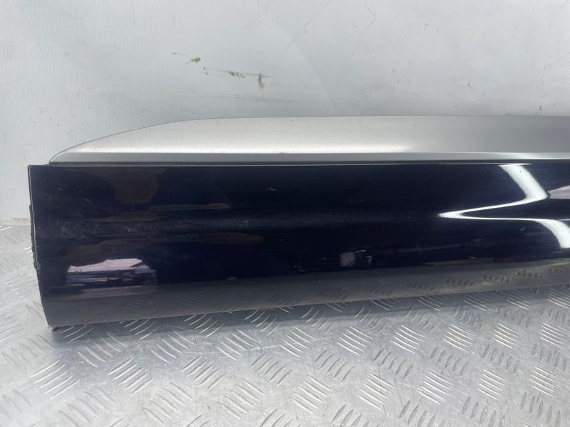 Накладка дверей 4M0853959G Audi Q7