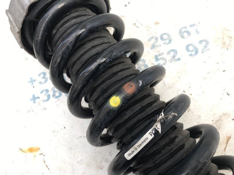 Стійка амортизатора 7L8513029K Audi Q7