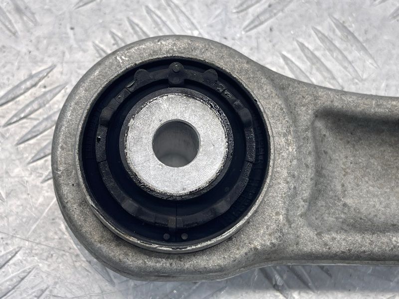 Рычаг передней подвески несущий нижний правый 80A407156 Audi Q5 Audi Q5, Audi Q5 Sportback, Audi SQ5