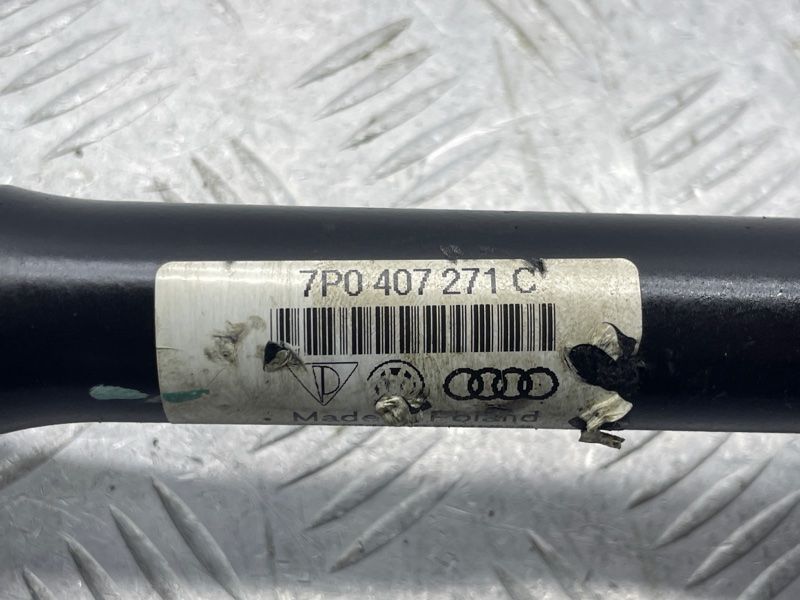 Піввісь 7P0407271C Volkswagen Touareg