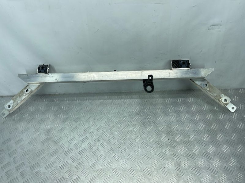 Поперечина 31688773 Volvo XC60