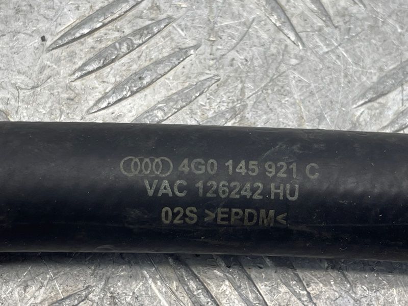 Шланг системи охолодження 4G0145921C Audi A6