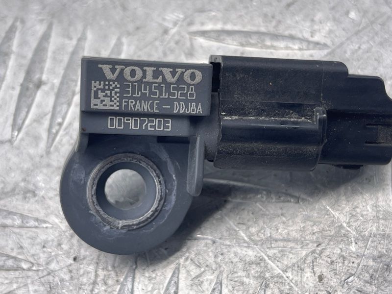 Датчик удара передний 31451528 Volvo XC90 Volvo S90, Volvo V90, Volvo V90 Cross Country, Volvo XC60, Volvo XC90