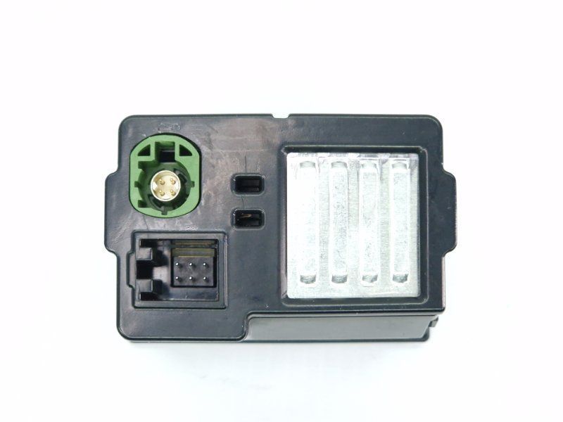 Разъем для подключения внешних аудиоисточников (2x USB + 1x AUX-IN) 81A035736 Audi A6 Audi A3, Audi A6, Audi A7, Audi RS3, Audi S6