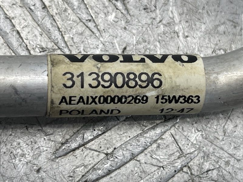 Трубка кондиціонера 31390896 Volvo XC90