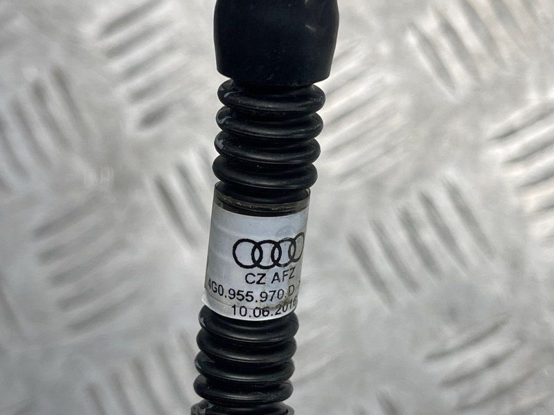 Шланг омывателя фар 4G0955970D Audi A6