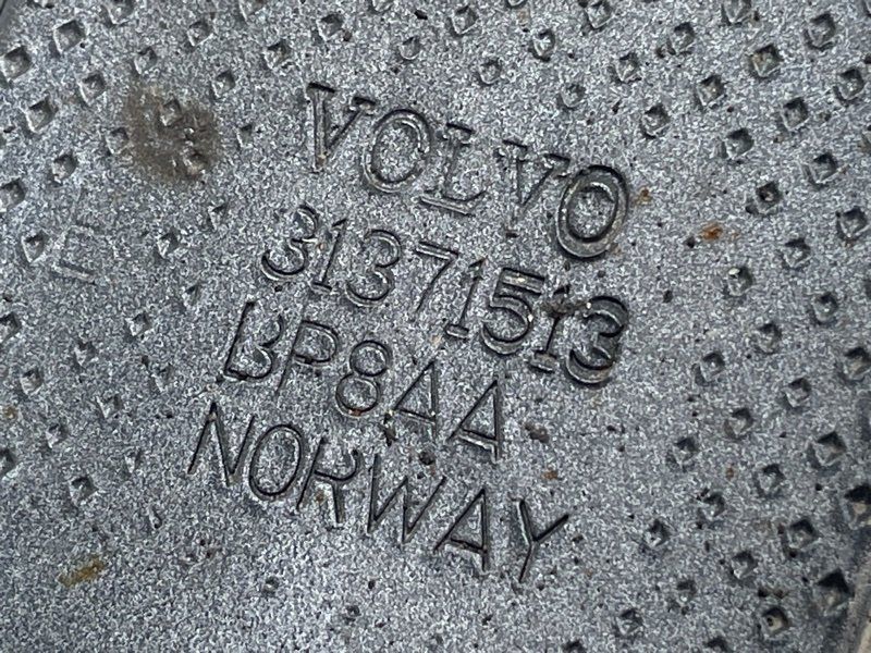 Підсилювач заднього бампера 31371513 Volvo XC90