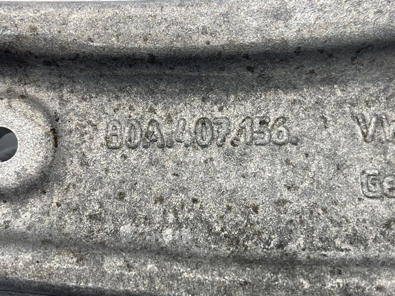 Рычаг передней подвески несущий нижний правый 80A407156 Audi Q5 Audi Q5, Audi Q5 Sportback, Audi SQ5