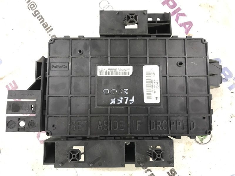 Блок запобіжників da8t15604ed Ford Flex