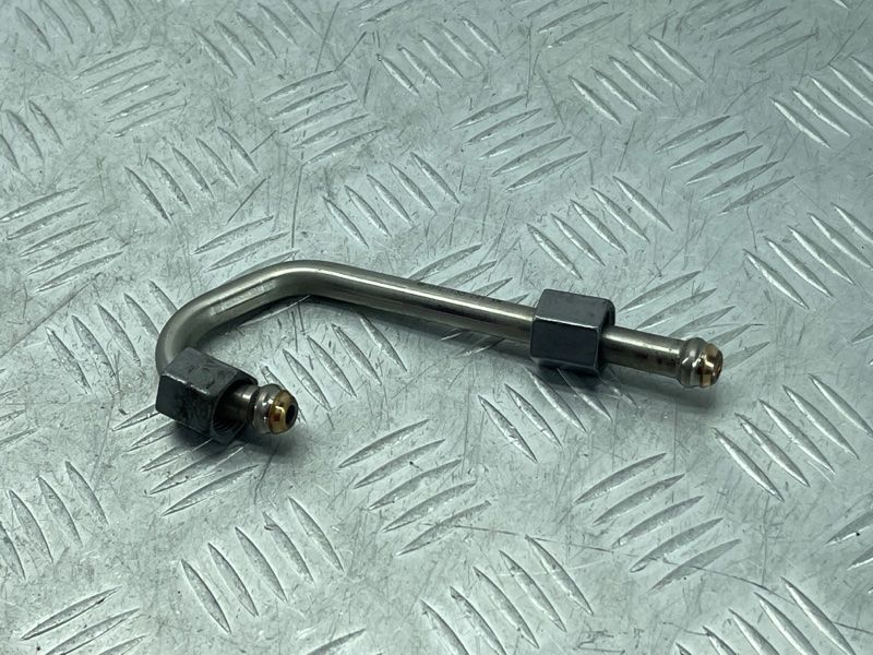 Трубка паливна 04E130241AM Volkswagen Jetta