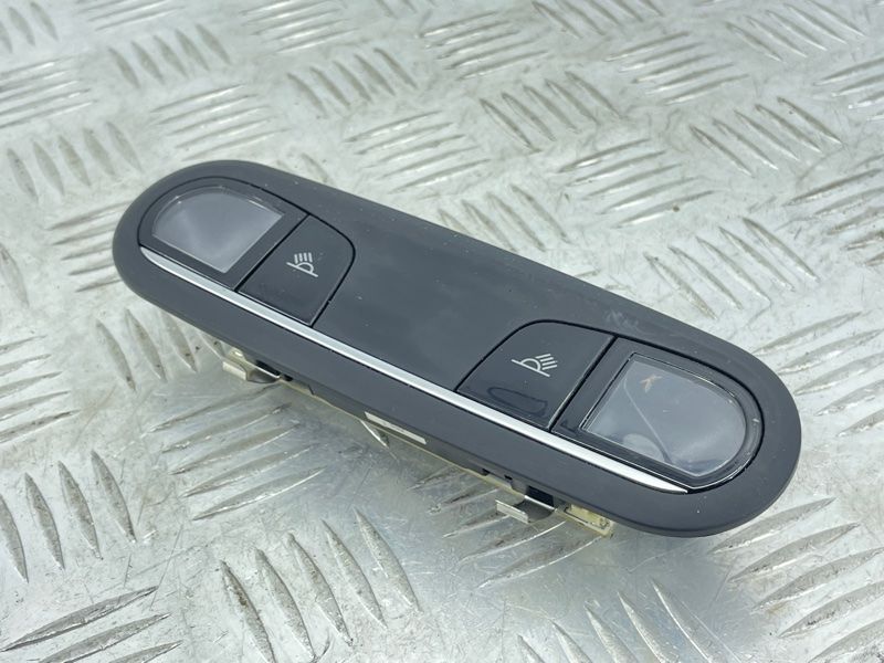 Плафон освітлення салону 4G0947111A6PS Audi A6