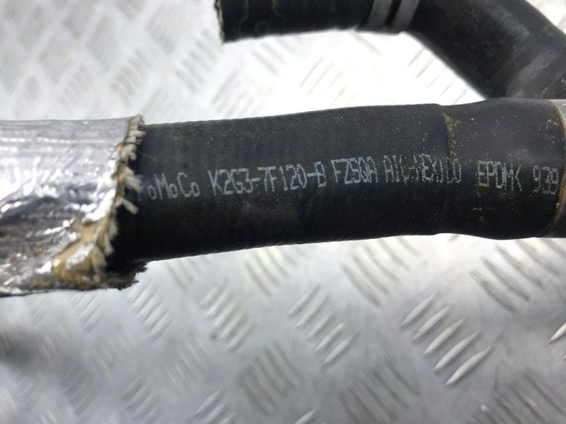 Патрубок K2G37F120BF Ford Edge