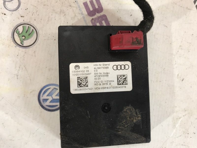 Блок керування безключовим доступом 4L0907335B Audi Q7 Audi Q7