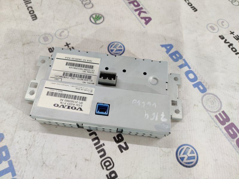 Дисплей 31382065 Volvo XC60
