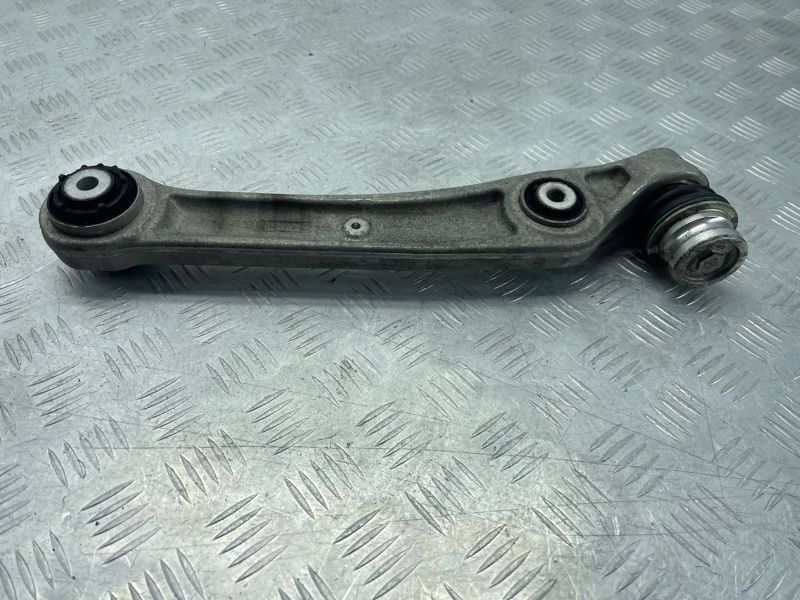 Рычаг передней подвески несущий нижний правый 80A407156 Audi Q5 Audi Q5, Audi Q5 Sportback, Audi SQ5