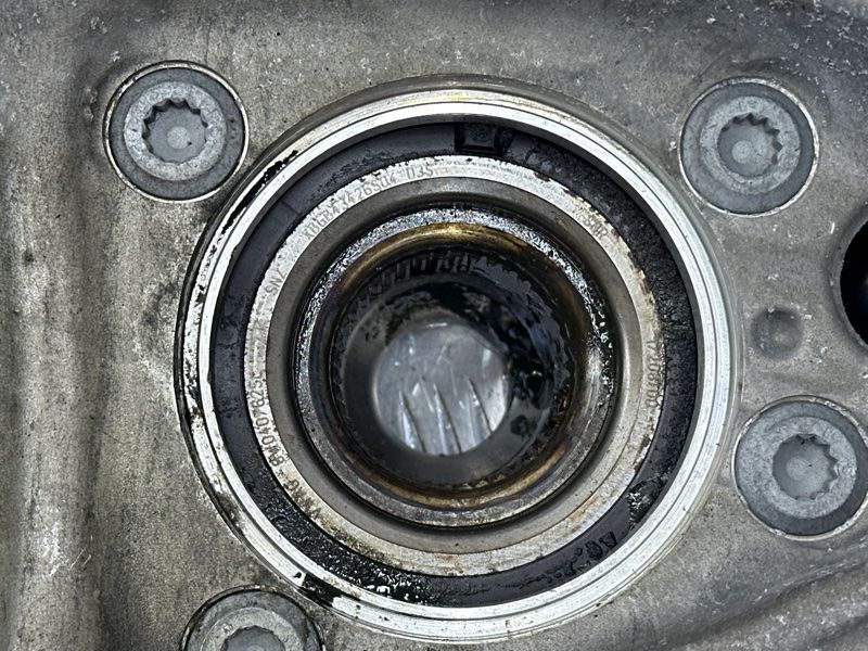 Поворотний кулак / цапфа 4M0407242J Audi Q7