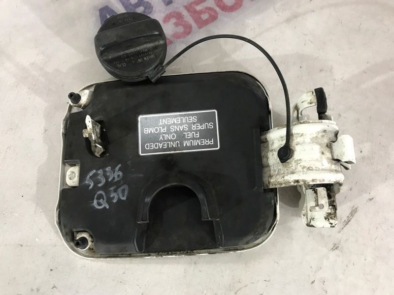 Корпус лючка кришки паливного бака в зборі 788304GA2B Infiniti Q50