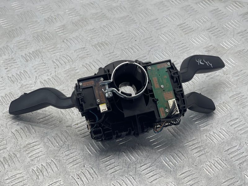 Блок подрулевых переключателей 4G8953502B Audi A6