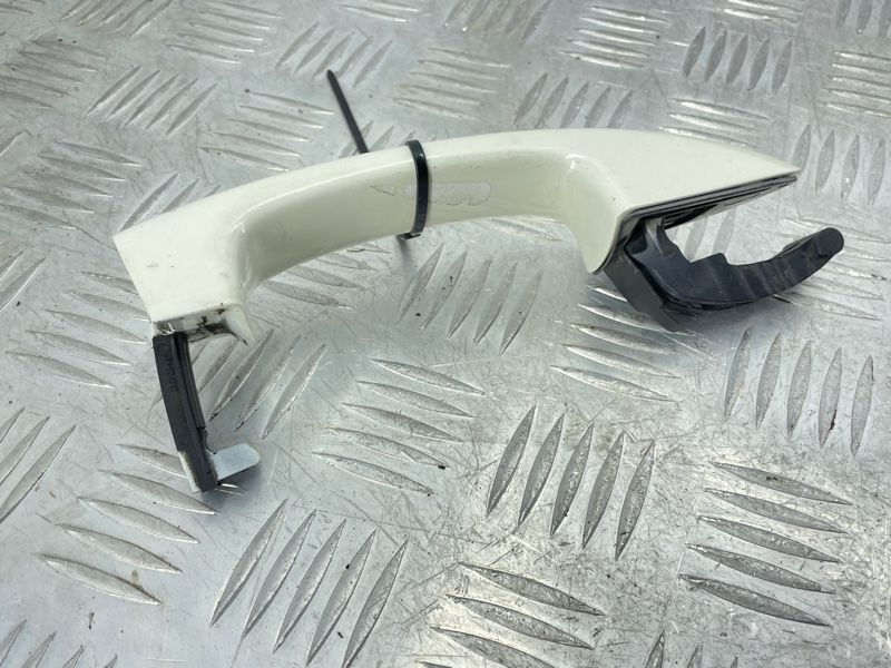 Ручка дверей зовнішня 7P6837205 Volkswagen Touareg