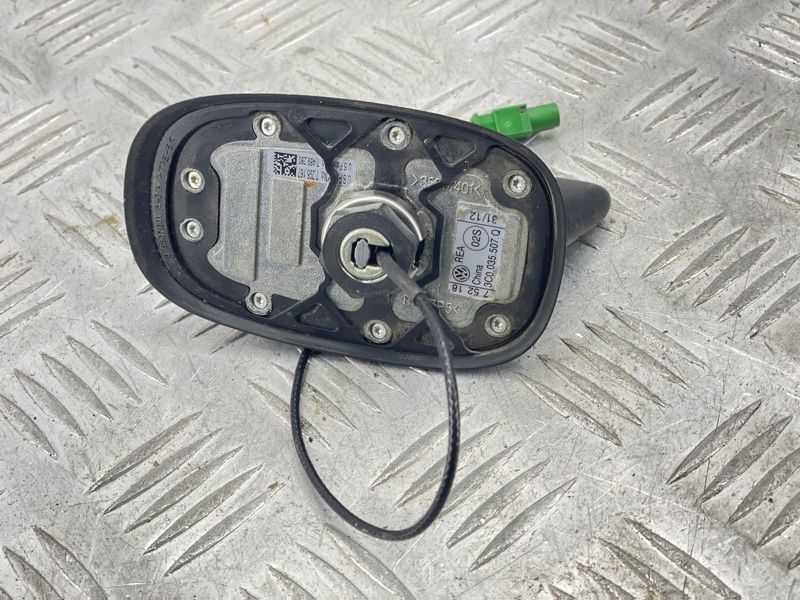 Aнтена плавник 3C0035507Q Volkswagen CC