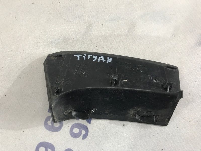 Щиток фонаря 5N0945311E Volkswagen Tiguan