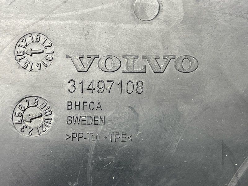 Накладка колісної арки 31497108 Volvo XC60