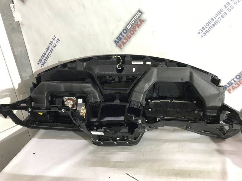 Торпедо с подушкой безопасноти Volkswagen Tiguan