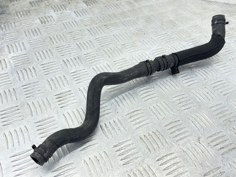 Шланг системи охолодження 7L8121051F Audi Q7