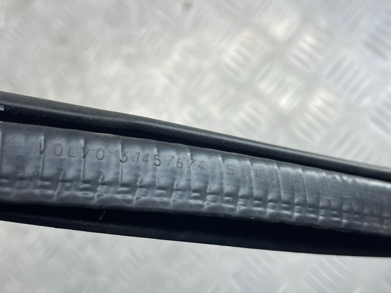 Уплотнитель двери 31457674 Volvo XC90