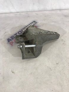 Опора / Кронштейн двигателя 6G926P096ED Volvo XC60
