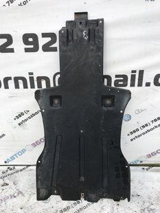 Защита / Облицовка днища 7L8825231A Audi Q7