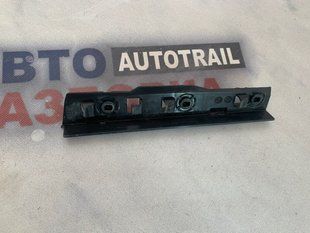 Направляюча / кріплення / кронштейн бампера 4G8807890 Audi A7
