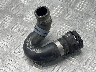 Патрубок системи охолодження 4m0819342q Audi Q7