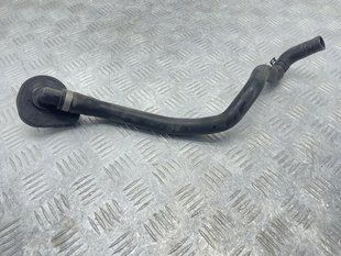 Патрубок системи охолодження 8W1819350B Audi A4