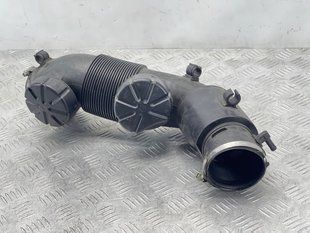 Патрубок воздушный 4H129616 Audi A8