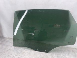 Стекло двери 4K5845205A Audi A6