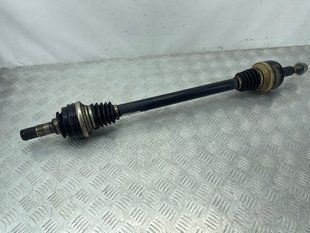 Піввісь 7P0501201G Volkswagen Touareg