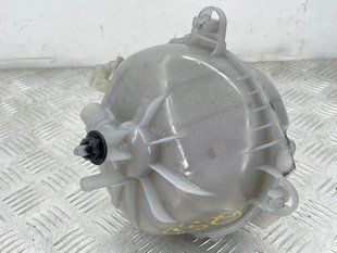 Расширительный бачок Audi A6