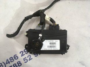 Блок керування підйомними дверима DA8T14B673AF Ford Flex